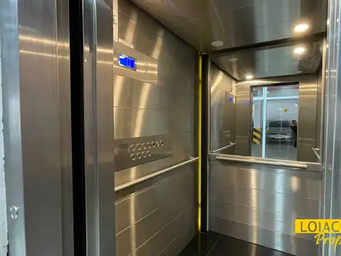 Departamento en Venta en Parque Chacabuco, USD 115.000