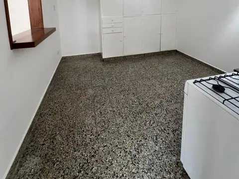 Departamento en alquiler en José León Suarez!