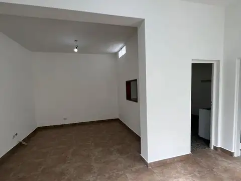Depto Tipo Casa en Alquiler de 3 ambientes