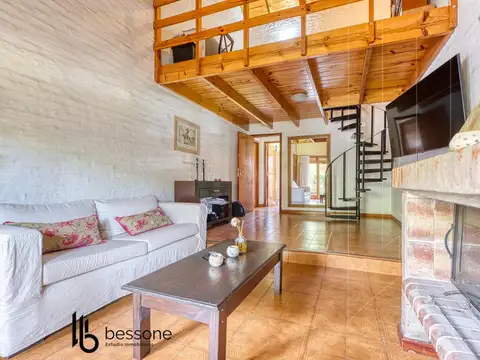 Casa en Venta en Los Pinares, USD 160.000