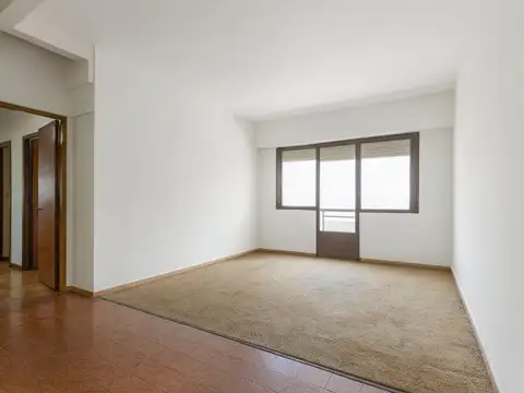 Monroe 4900 , Piso 3