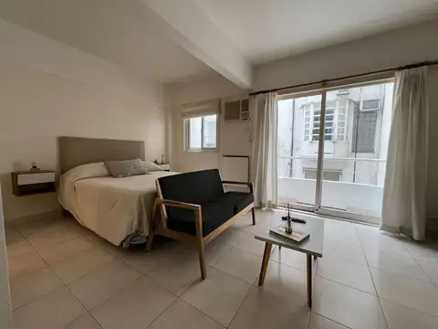 Alquiler temporario Monoambiente con balcon en Retiro, 2 pax