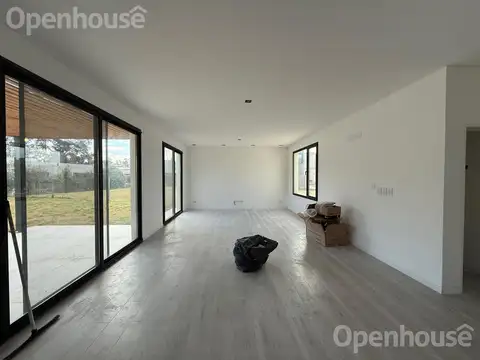 MAGNIFICA CASA EN EL BARRIO DE SANTO TOMÁS 5 AMBIENTES