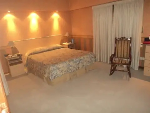 Grl Justo J De Urquiza 400