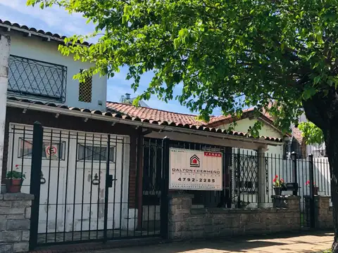VENTA CHALET CON DOS  DORMITORIOS EN PLANTA BAJA