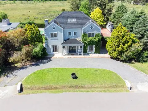 Casa en  Cañuelas - Barrio CerradoAltos del Carmen