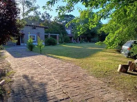 Casa y super lote en Manzanares