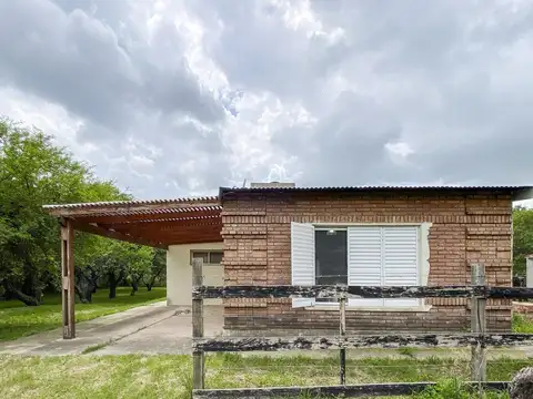 Casa 2 ambientes con 1 baño