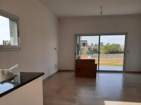 Alquiler Pilar Del Este- Santa Elena