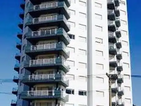 VENDO VISTA PANORÁMICA AL MAR CATEG.2 DOR. 2 BÑ. BALCÓN COCH. EN GJE.: V3756