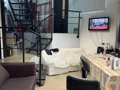 Depto Tipo Casa en Venta de 1 dormitorio