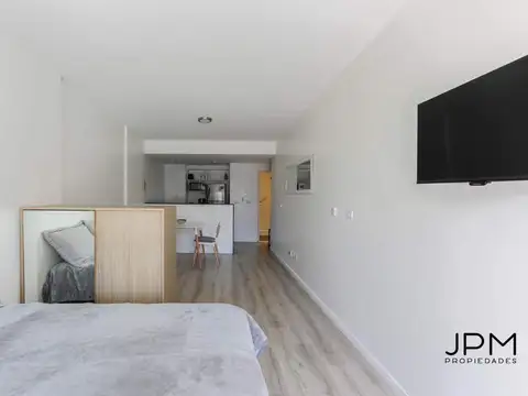 Muy luminoso Alquiler Temporario Gran Monoambiente C/balcón y Lavarropas