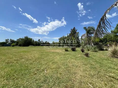 Terreno en venta en el Barrio Santa Matilde Luján