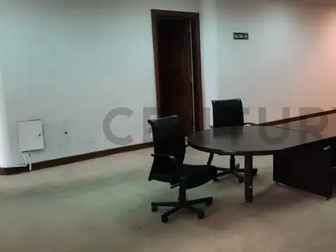 Oficina en Alquiler 50 años