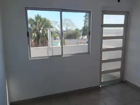 PH en venta - 2 Dormitorios 1 Baño - Sarandí