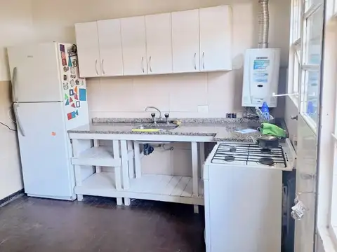 Casa en Alquiler con 1 cochera