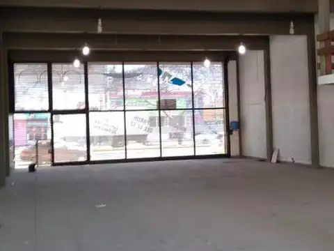 Local en Alquiler en Hurlingham, $ 8.000.000