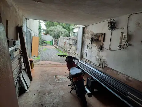 Casa 4 ambientes con 1 baño