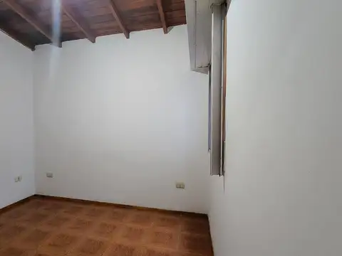 Depto Tipo Casa en Alquiler de 2 dormitorios