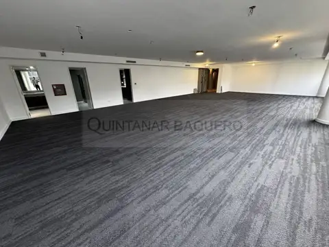 Encarnación Ezcurra 300, Piso 5