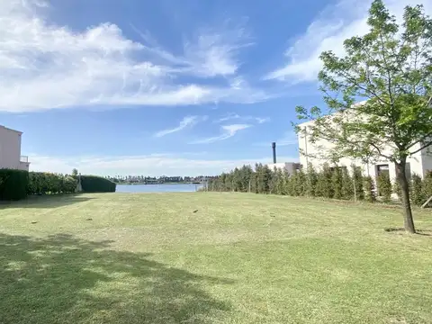 Lote a la Laguna en San Gabriel Villanueva Tigre con 1000 m2