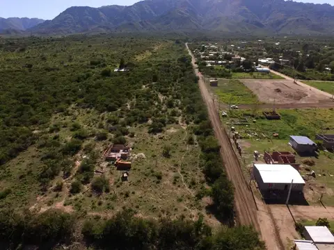 Casa 2 ambientes con 1 baño