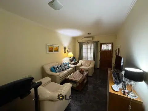 Casa en Venta en Munro, USD 160.000