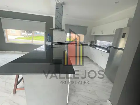 Venta casa 4 amb en Barrio Privado San Sebastián, Área 1