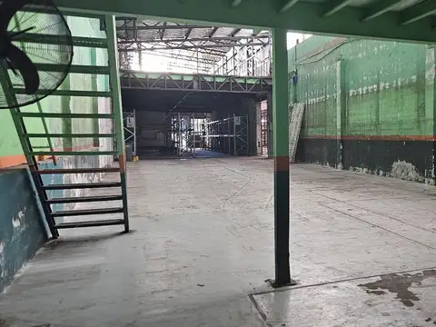 Galpon en Venta 26  mts Frente