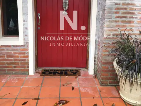 Casa 4 ambientes con 3 baños