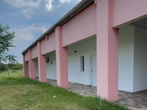 Vendo Casa en Lote de 3 Has en Herrera, Entre Ríos.