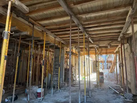 VENTA - DEPTO 2 AMB - MATADEROS (en POZO)