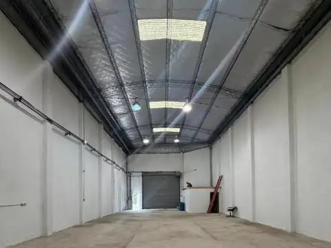 ALQUILER GALPON EN MERLO BARRIO ARCO IRIS