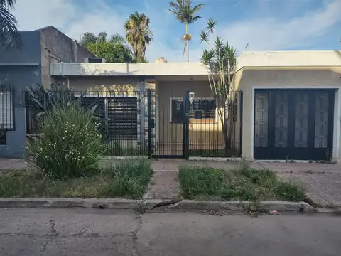 Casa 4 amb Gje pasante fondo libre Ramos Mejia