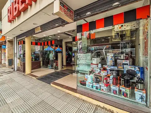 Excelente local en 4 plantas Almagro Av. Corrientes y Angel Gallardo, sobre lote propio A/T/Destino