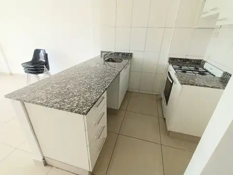 VENTA MONOAMBIENTE AL FRENTE CON BALCON ALMAGRO