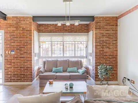 Casa en Venta en Villa Sarmiento, USD 295.000