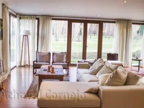 Casa sobre el golf en Arelauquen Golf & Country Club