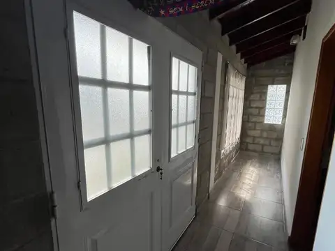 Casa 6 ambientes con 3 baños