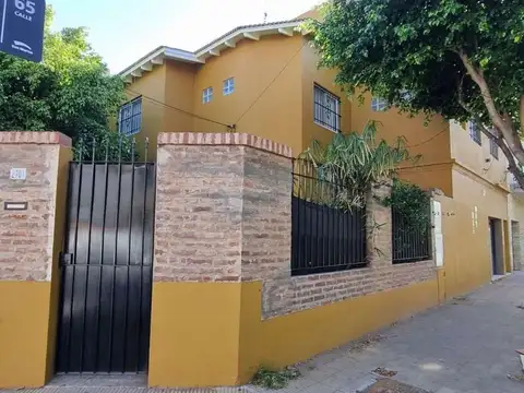 casa PH frente en VENTA en San Andres (con Renta)