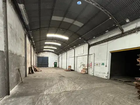 Galpon en Venta en Bella Vista, USD 5.030.000