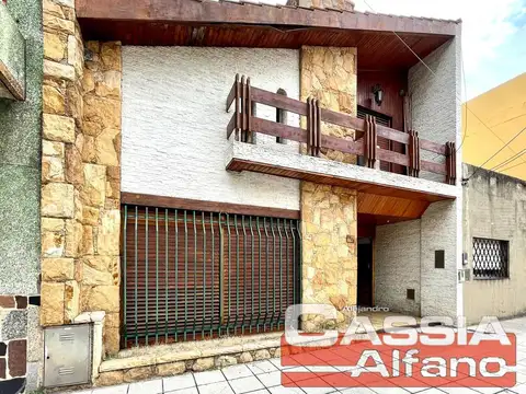 Casa en Venta en Lanus Oeste, USD 234.000