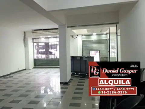 ALQUILER – AMPLIO LOCAL COMERCIAL SOBRE AVENIDA