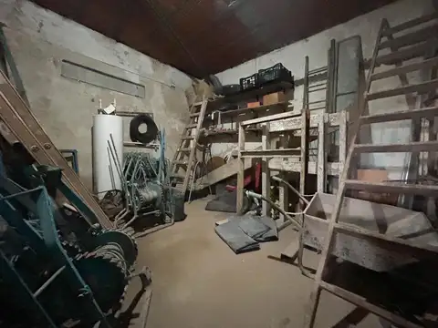 VENTA GALPÓN 175 M² BARRIO ALVEAR A REFACCIONAR