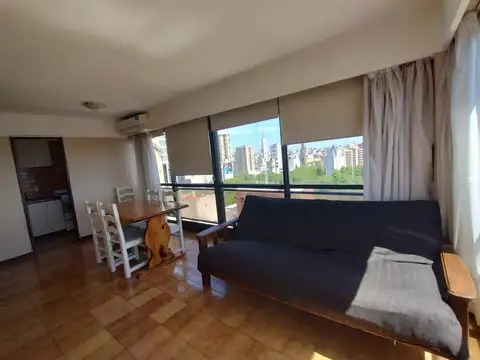 Hipólito Irigoyen Y 9 De Julio