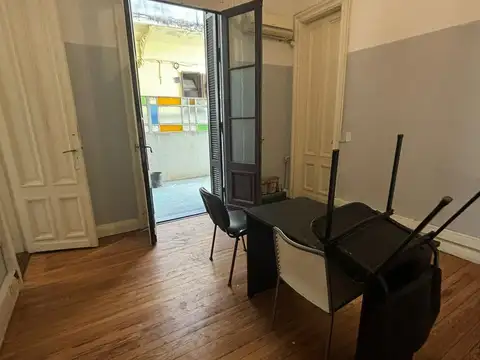Depto Tipo Casa en Venta 60 años