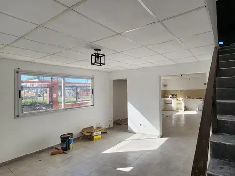 Depto Tipo Casa en Venta 8 años