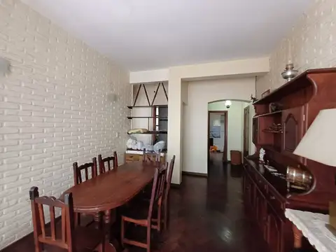 Depto Tipo Casa 3 ambientes con 2 baños