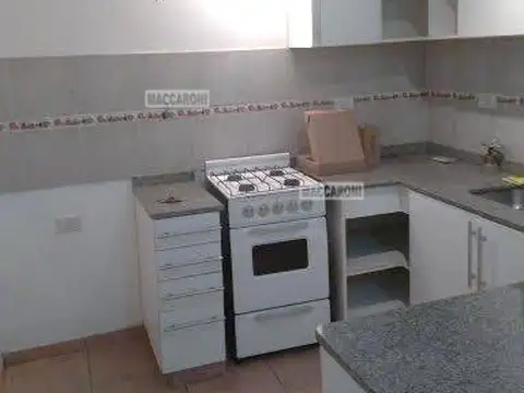 RAFAELA 4800, Piso pb