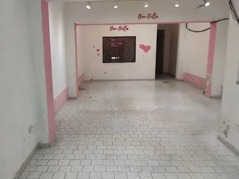 Local en Alquiler Via Púb.